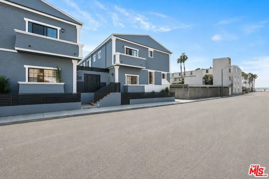 36 Navy Street #3, Venice, CA 90291 - #2