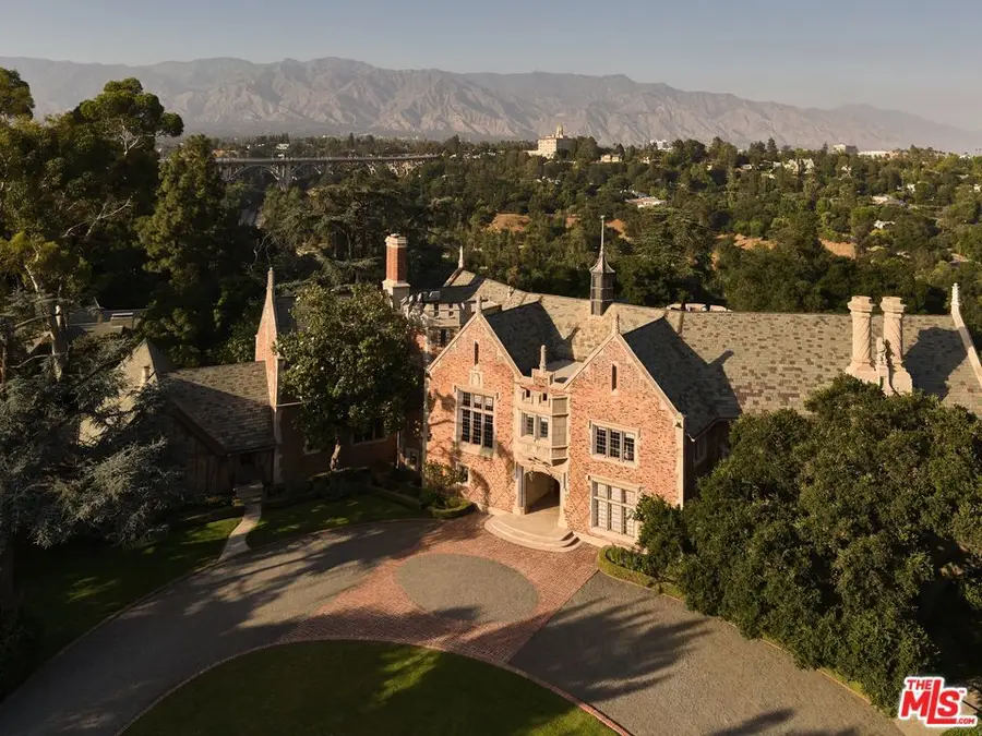 380 S San Rafael Avenue, Pasadena, CA 91105 - #2