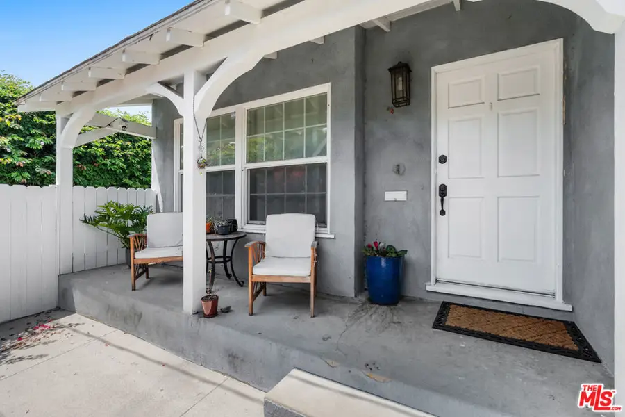 5205 Agnes Avenue, Valley Village, CA 91607 - #3