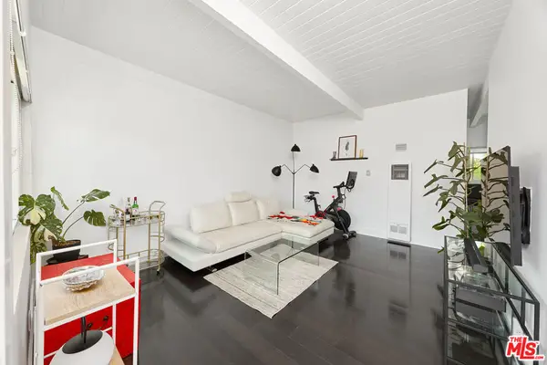 2325 Kansas Avenue #9, Santa Monica, CA 90404