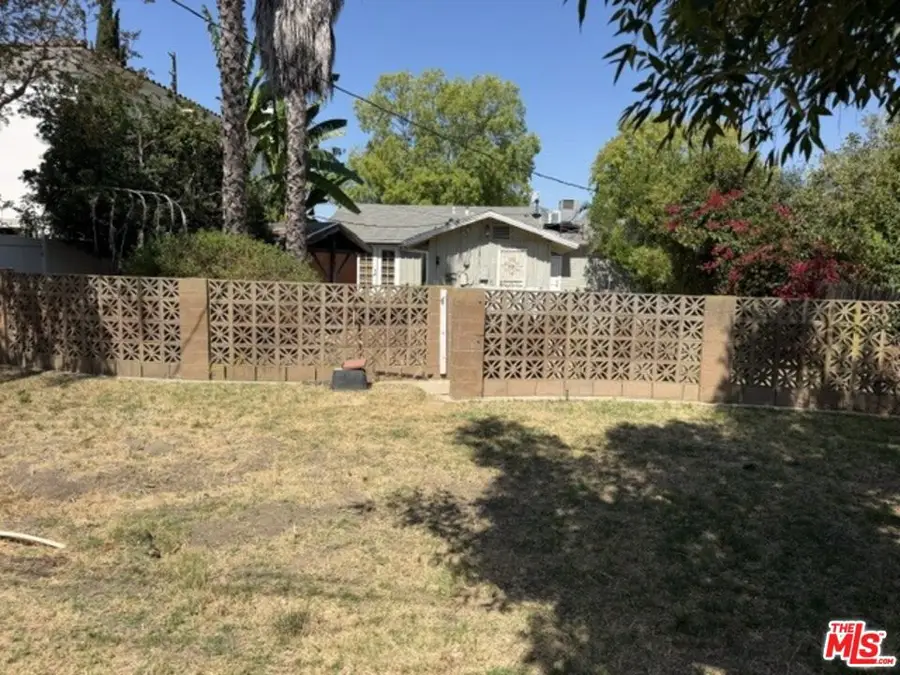 5136 Noble Avenue, Sherman Oaks, CA 91403 - #3