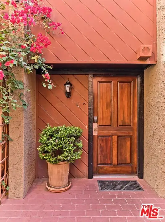 1427 S Bentley Avenue #C, Los Angeles, CA 90025 - #3