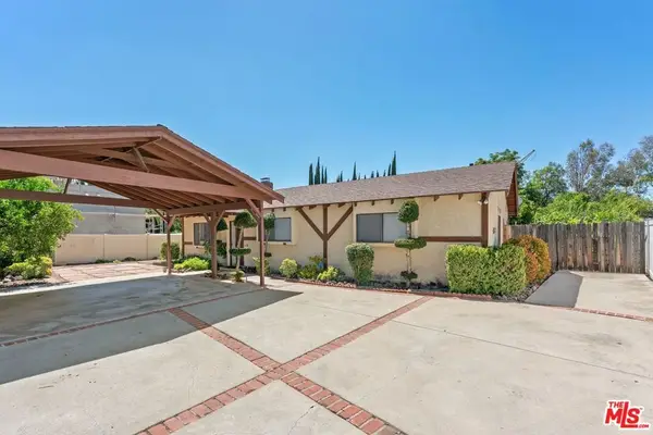 22930 Collins Street, Woodland Hills, CA 91367