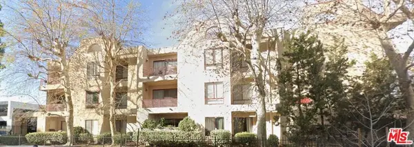 6825 Alabama Avenue #217, Canoga Park, CA 91303