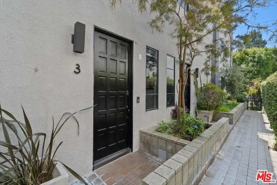 11817 Texas Avenue #3, Los Angeles, CA 90025 - #2