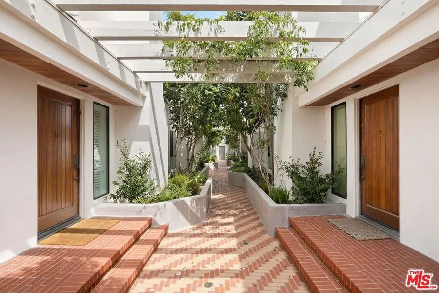 939 15th Street #8, Santa Monica, CA 90403 - #2