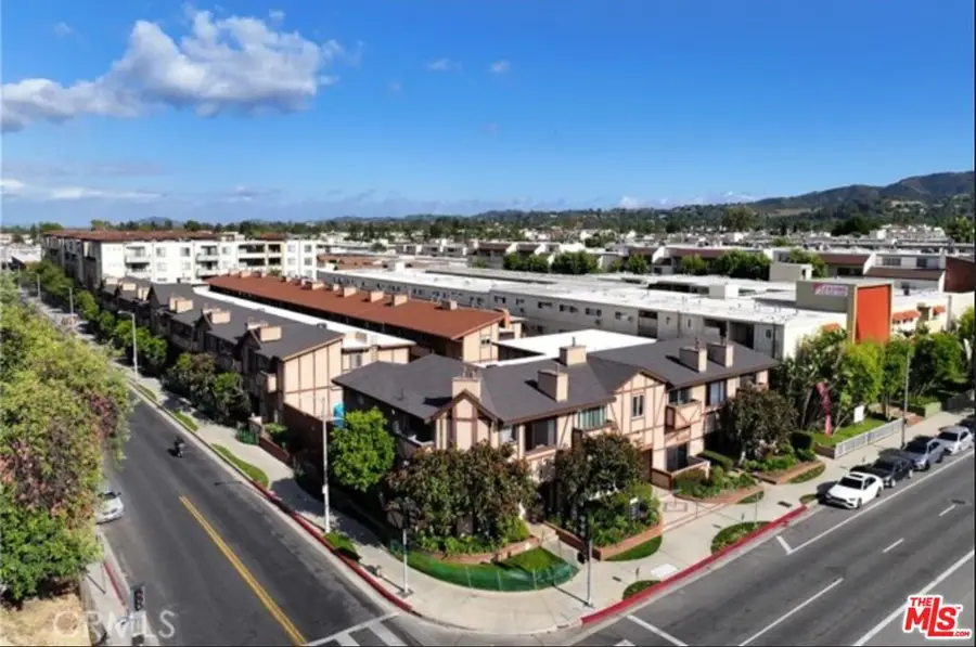5500 Lindley Avenue #217, Encino, CA 91316 - #3