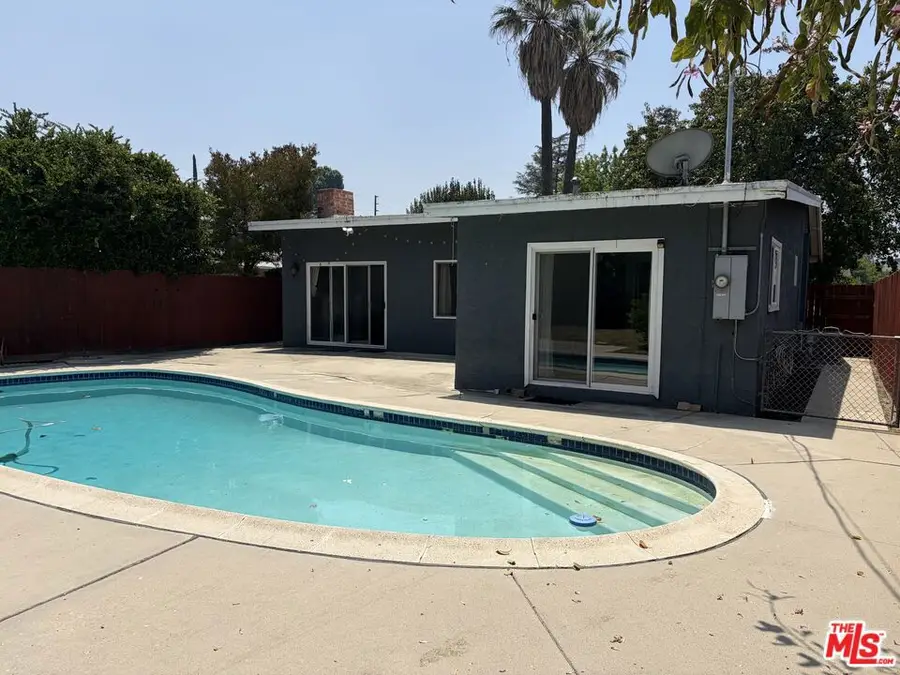 22115 Hart Street, Canoga Park, CA 91303 - #2