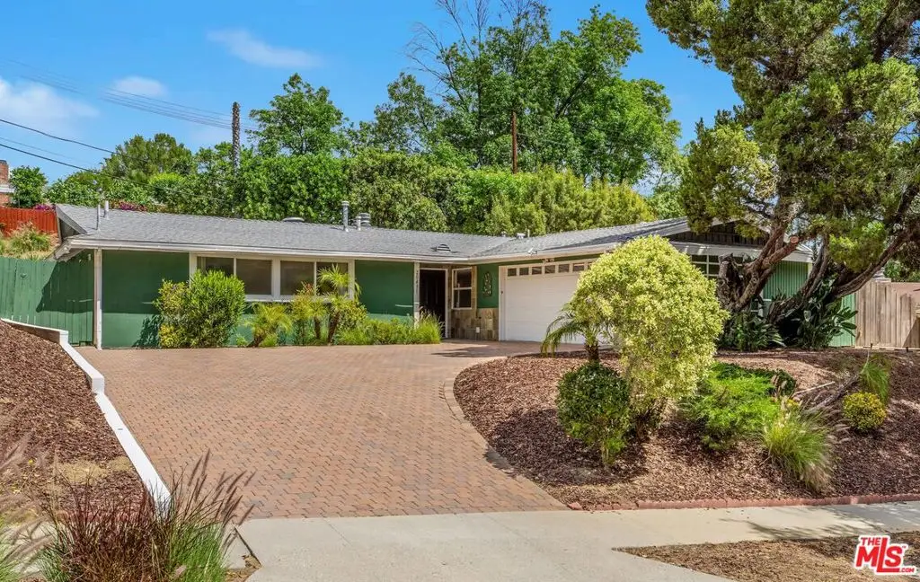 20411 Hatteras Street, Woodland Hills, CA 91367 - #1