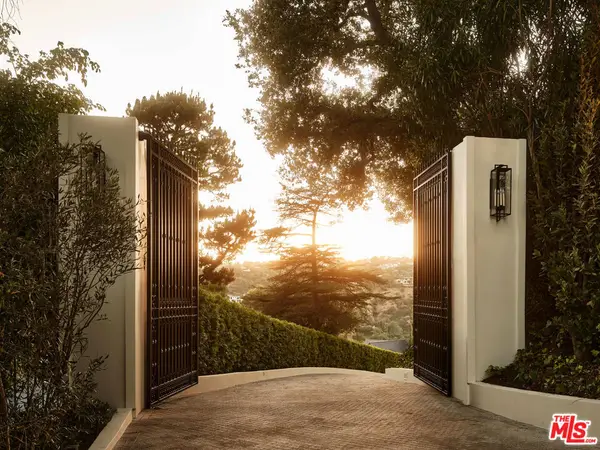 851 Strada Vecchia Road, Los Angeles, CA 90077