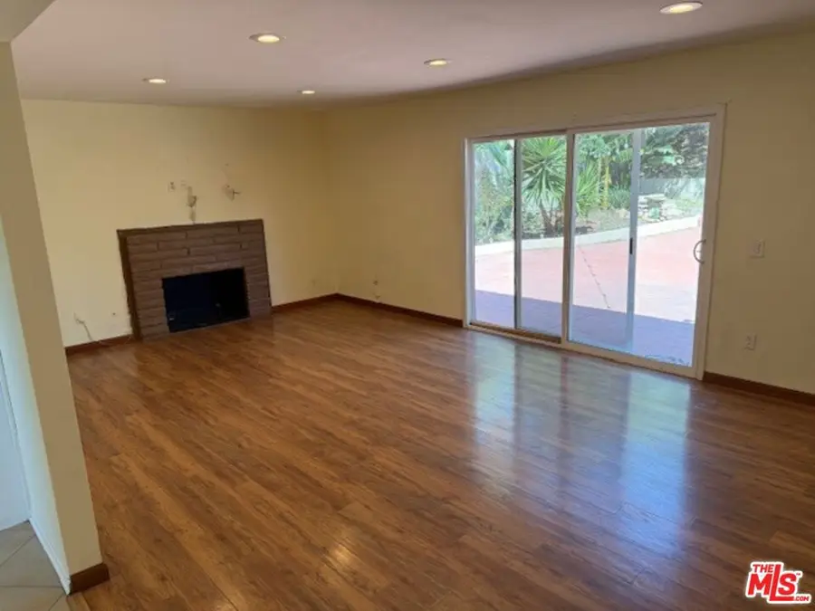 11648 Prager Avenue, Sylmar, CA 91342 - #3