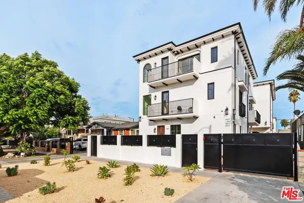 2324 S Dunsmuir Avenue, Los Angeles, CA 90016