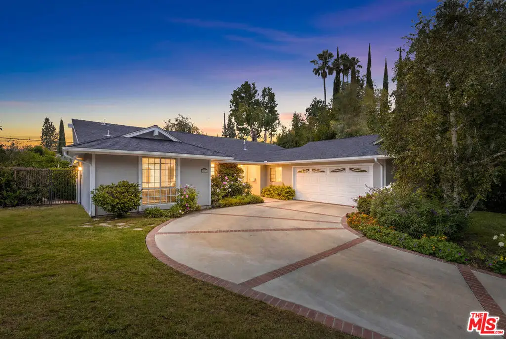5334 Bayer Place, Woodland Hills, CA 91367 - #1