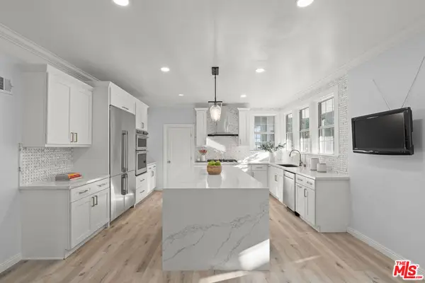 1250 S Windsor Boulevard, Los Angeles, CA 90019