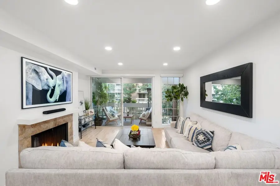 4338 Redwood Avenue #B213, Marina Del Rey, CA 90292 - #2