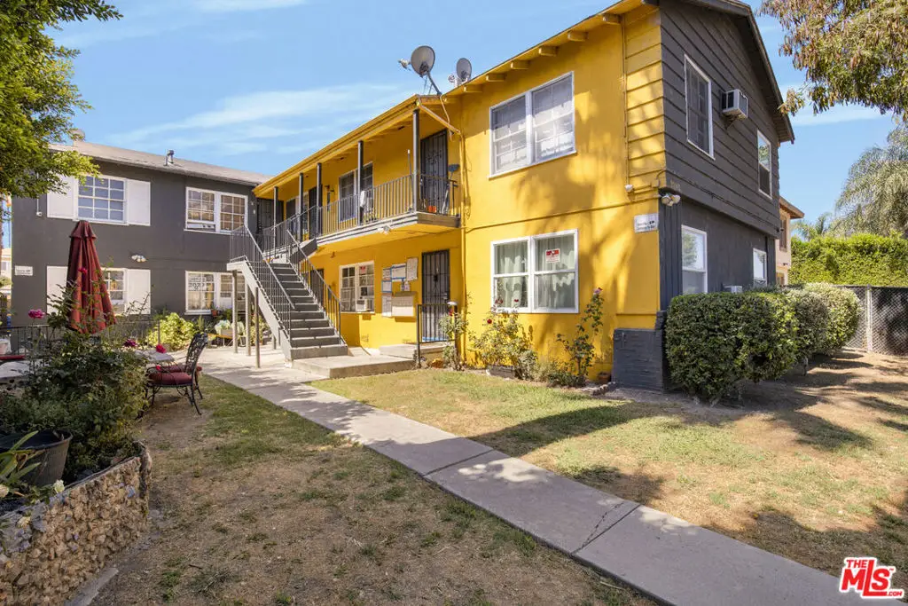 20542 Hartland Street #2, Winnetka, CA 91306 - #1