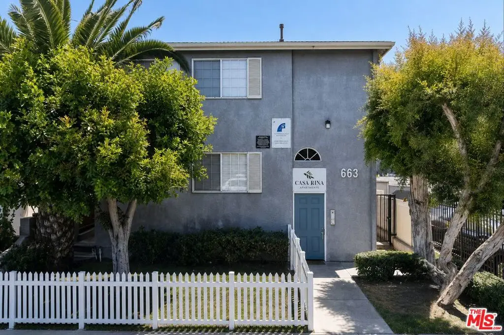663 W 5th Street, San Pedro, CA 90731 - #1