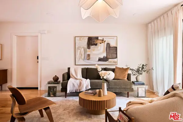 281 S Barrington Avenue #C2, Los Angeles, CA 90049