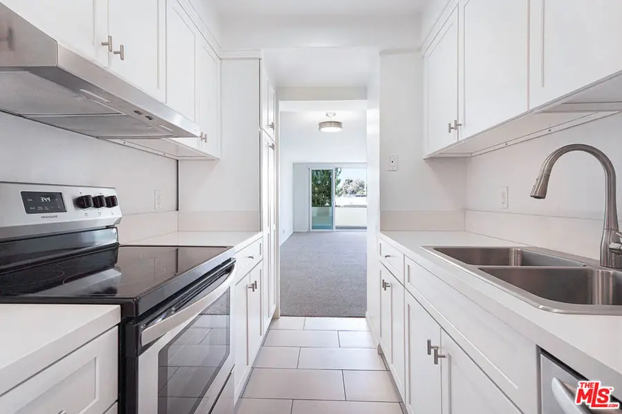 540 Kelton Avenue #306, Los Angeles, CA 90024 - #3