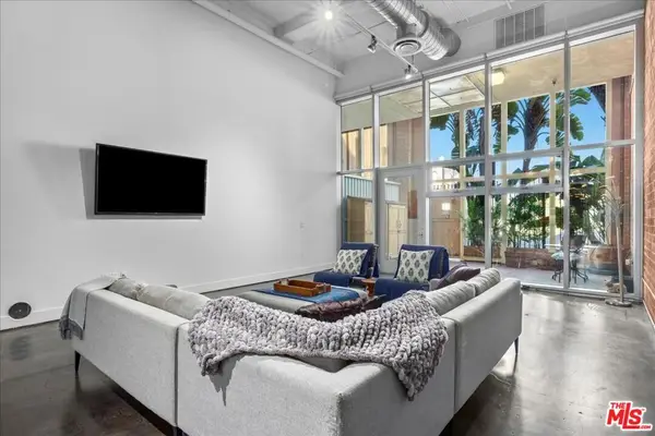 120 S Hewitt Street #6, Los Angeles, CA 90012
