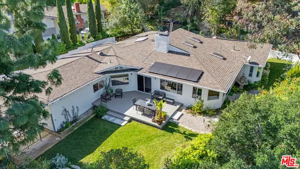 12004 Briarvale Lane, Studio City, CA 91604