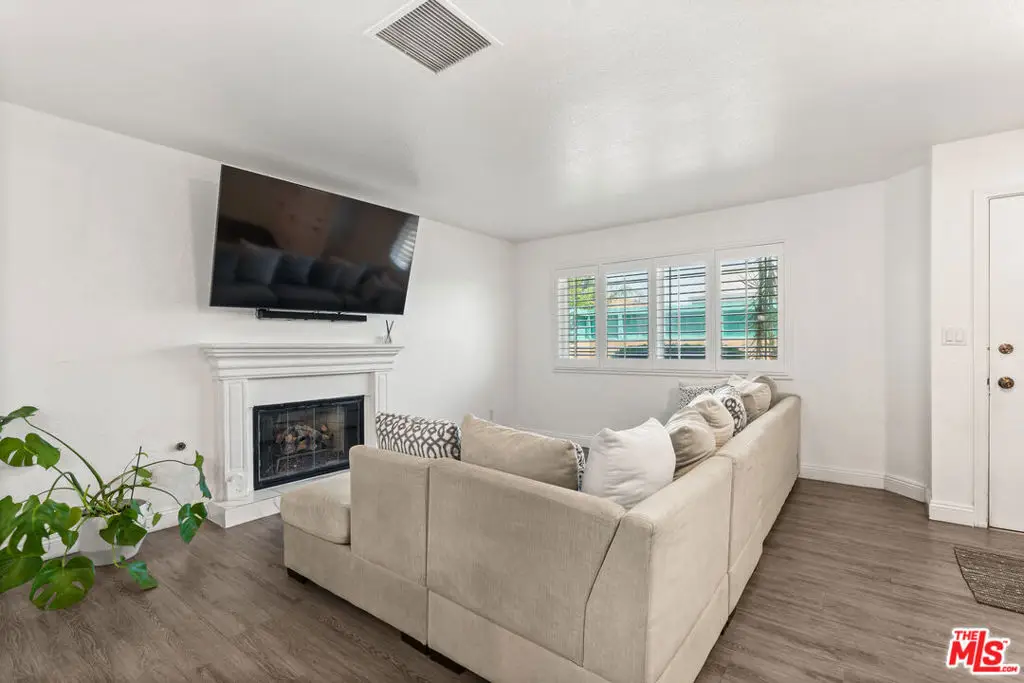 4241 1/2 Lennox Boulevard #B, Inglewood, CA 90304 - #1
