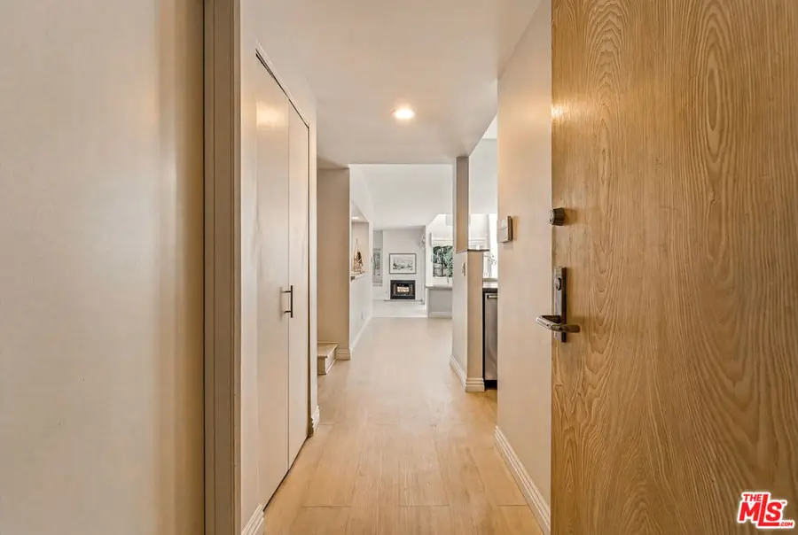 1617 S Beverly Glen Boulevard #204, Los Angeles, CA 90024 - #3