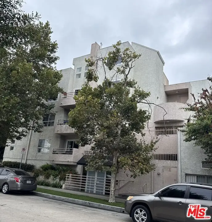 11230 Peach Grove Street #208, North Hollywood, CA 91601 - #1