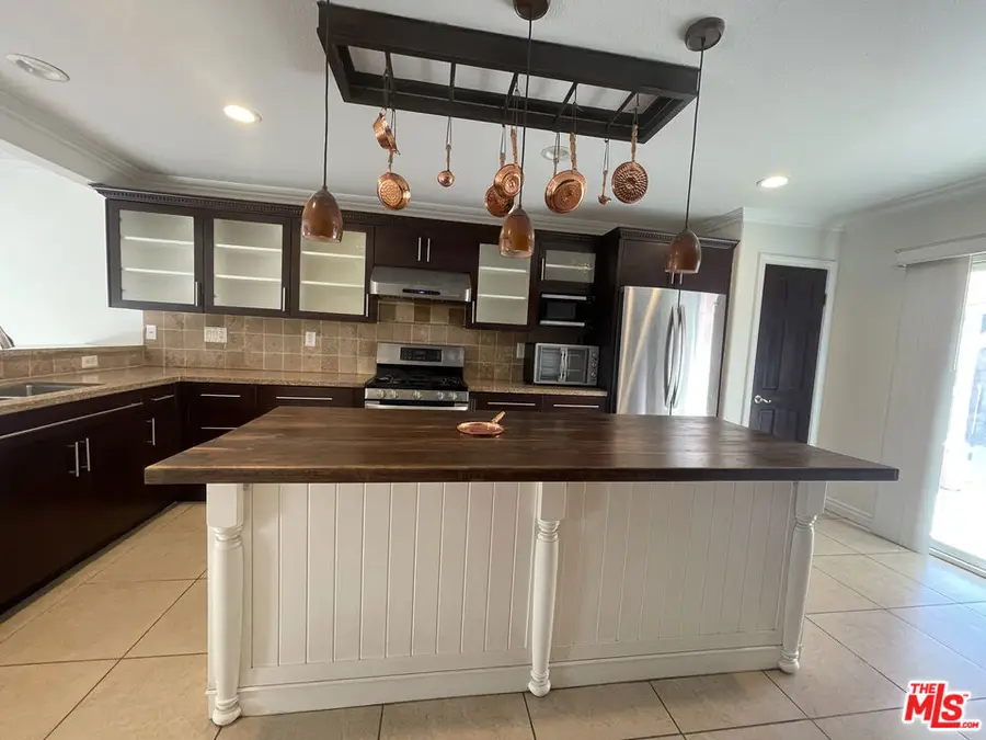 3045 E Newgrove Street, Lancaster, CA 93535 - #3