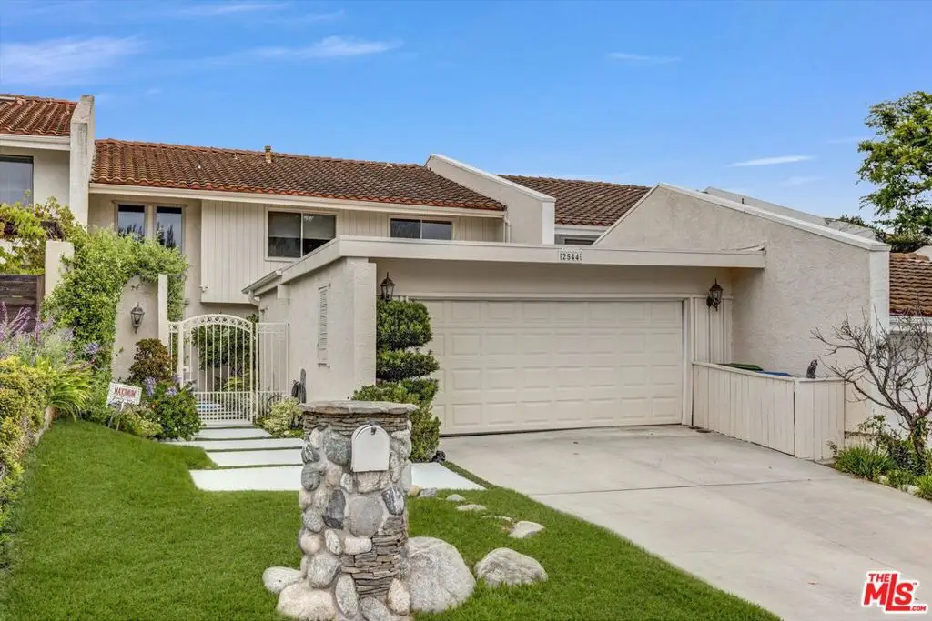 2544 Angelo Drive, Los Angeles, CA 90077 - #1