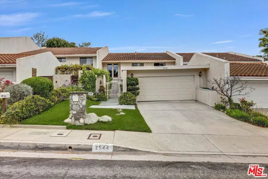 2544 Angelo Drive, Los Angeles, CA 90077 - #2