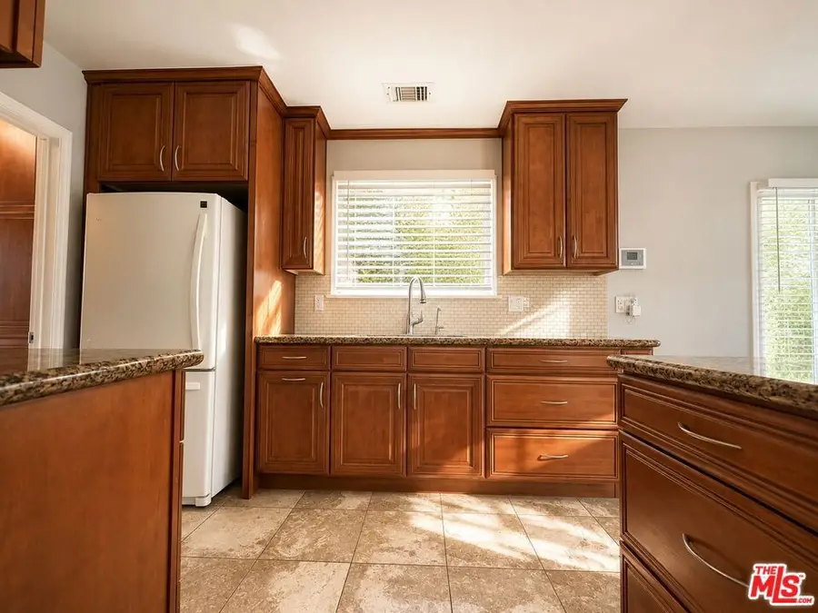 8433 Tunney Avenue, Northridge, CA 91324 - #3