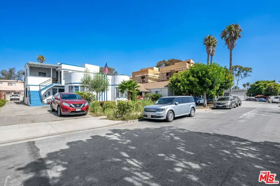 2629 S Garth Avenue, Los Angeles, CA 90034 - #2