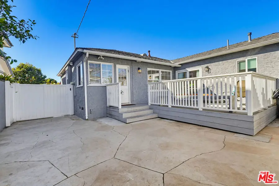 8344 Kenyon Avenue, Los Angeles, CA 90045 - #3