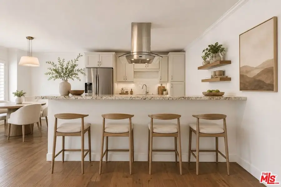 933 11th Street #21, Santa Monica, CA 90403 - #3