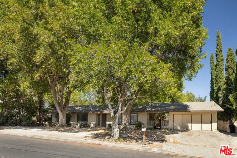 11342 Jeff Avenue, Sylmar, CA 91342 - #2