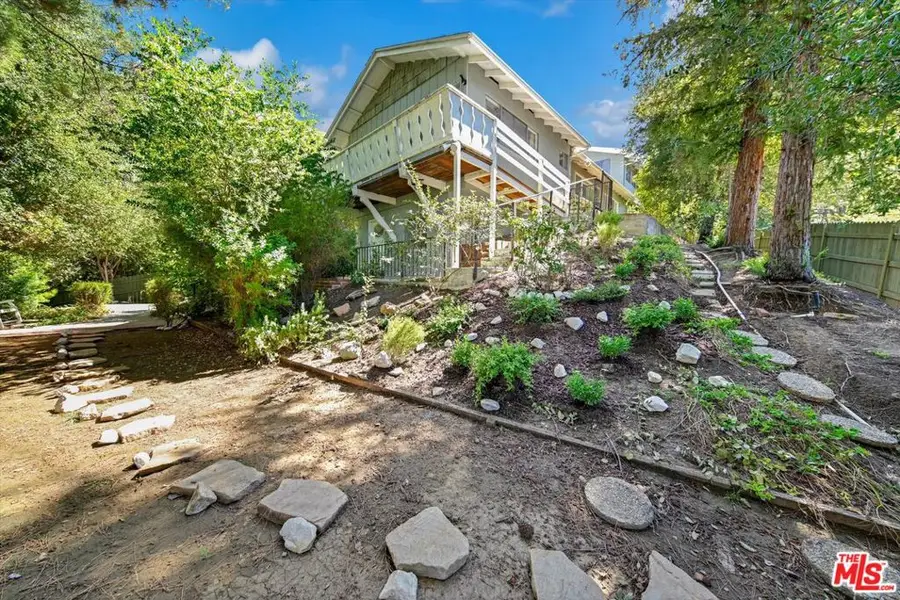 4947 Serrania Avenue, Woodland Hills, CA 91364 - #2