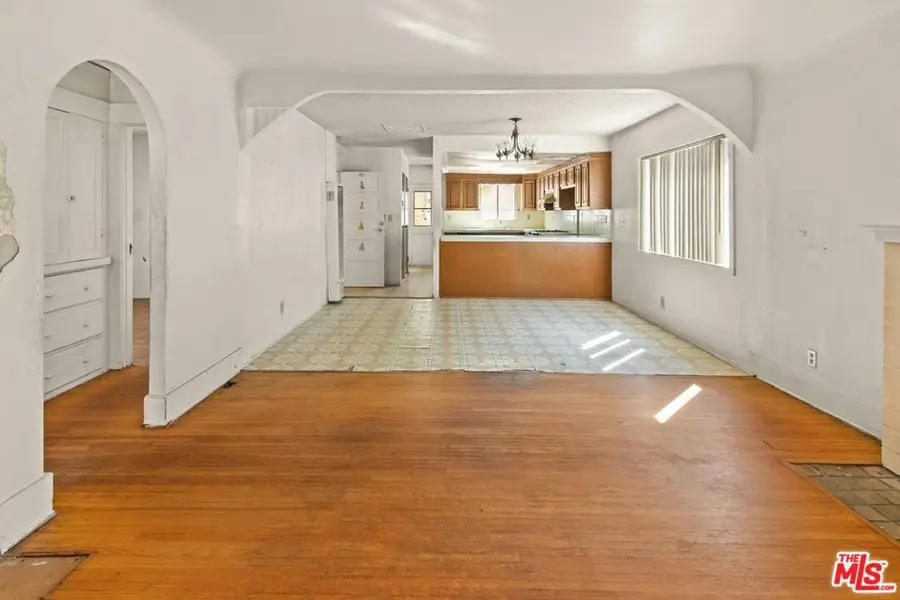 3421 Larga Avenue, Los Angeles, CA 90039 - #3