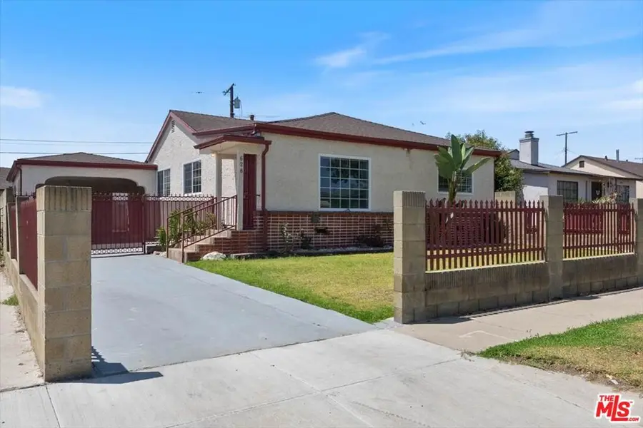 628 E 121st Street, Los Angeles, CA 90059 - #2