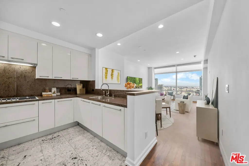 900 W Olympic Boulevard #31E, Los Angeles, CA 90015 - #1