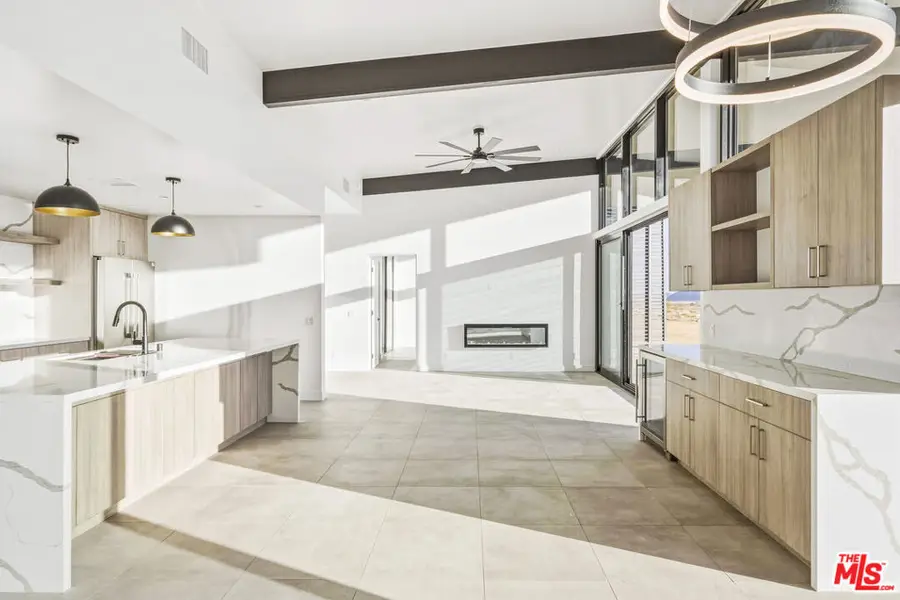 250 Ducor Avenue, Landers, CA 92284 - #2