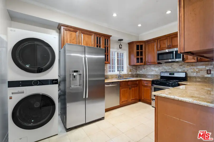 822 S Windsor Boulevard #102, Los Angeles, CA 90005 - #3