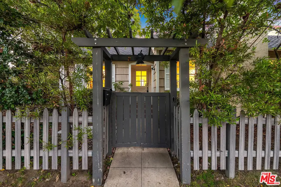 4740 Denny Avenue, Toluca Lake, CA 91602 - #2
