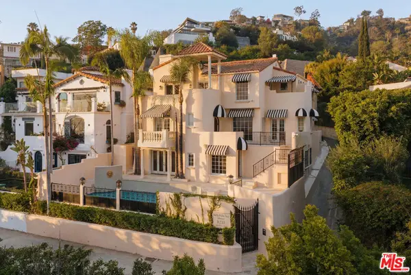 8233 Roxbury Road, Los Angeles, CA 90069
