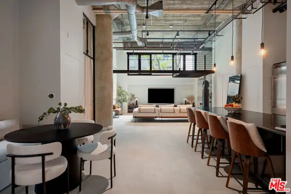 330 W 11th Street #104, Los Angeles, CA 90015