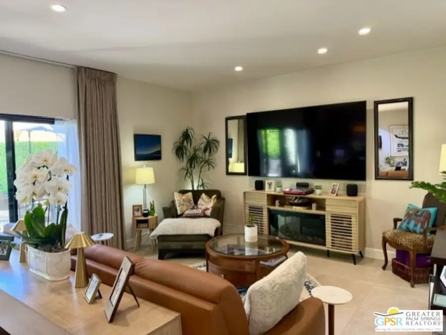 1233 S Tiffany Circle, Palm Springs, CA 92262 - #2