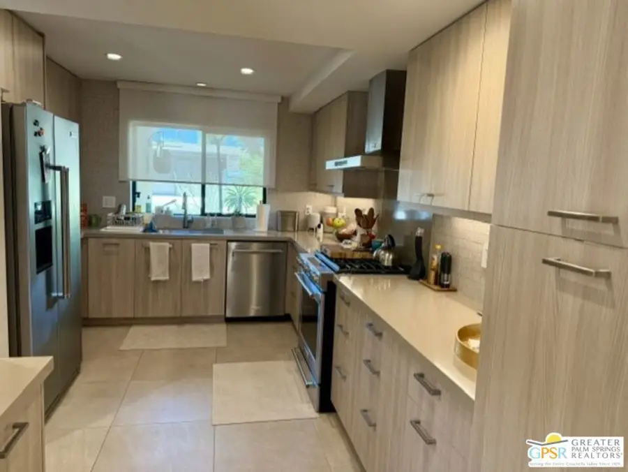 1233 S Tiffany Circle, Palm Springs, CA 92262 - #3