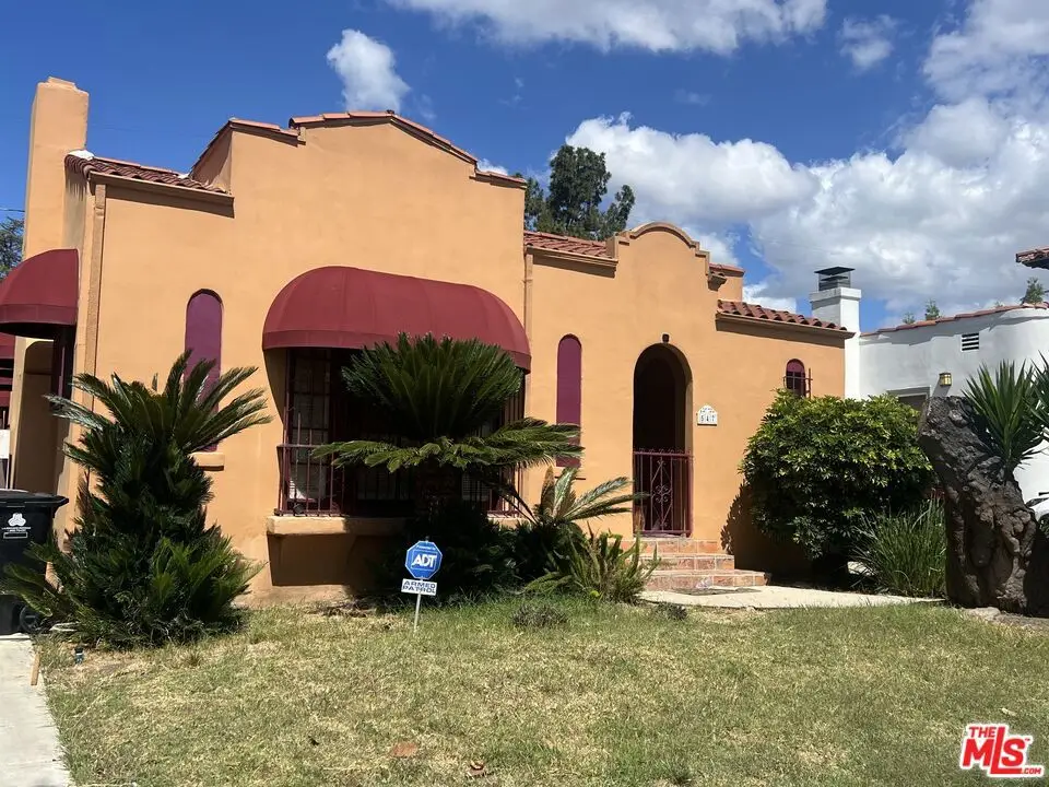 547 N Irving Boulevard, Los Angeles, CA 90004 - #1