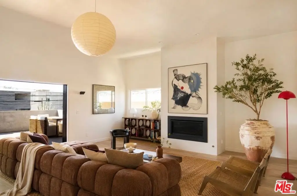 2411 Abbot Kinney Boulevard, Venice, CA 90291 - #1
