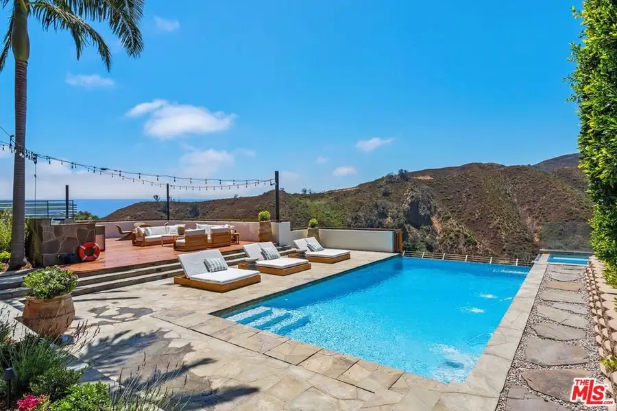 1535 Umeo Road, Pacific Palisades, CA 90272 - #2